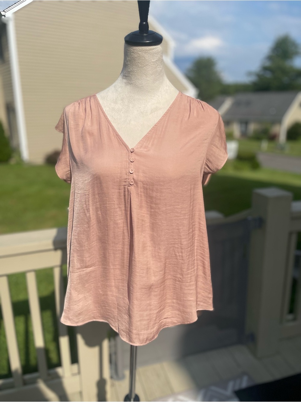 Rachel Zoe Soft Pink V-Neck Short Sleeve Blouse
